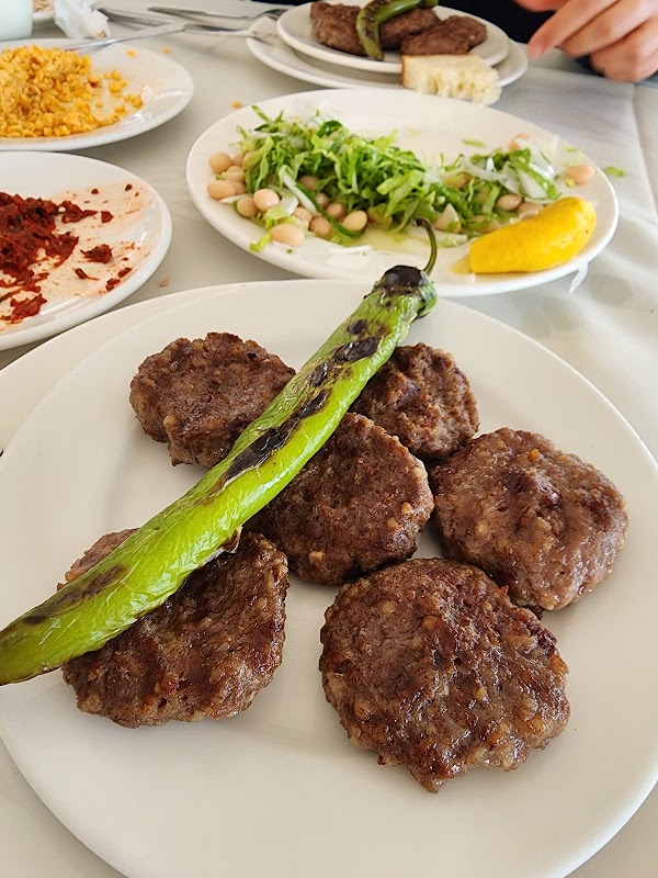 Cemilusta Akçaabat Köfte
