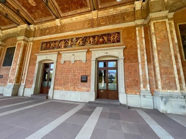 Trinkhalle