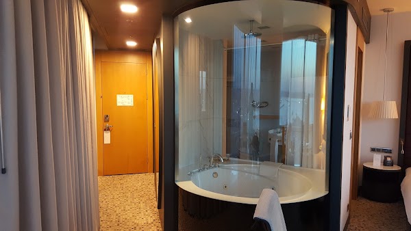 DoubleTree by Hilton Istanbul - Moda