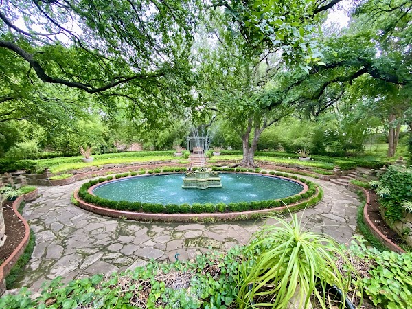 Chandor Gardens
