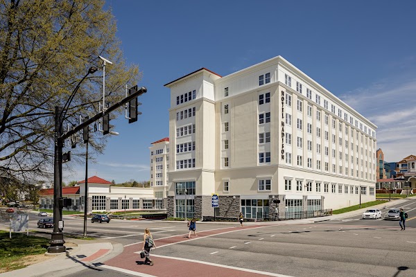 Hotel Madison & Shenandoah Valley Conference Center