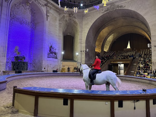 Grandes écuries du château de Chantilly