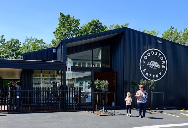 Barker's Foodstore & Eatery