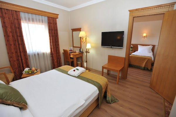 Usta Park Hotel