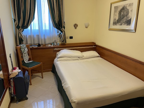 Residenza Paolo VI Hotel