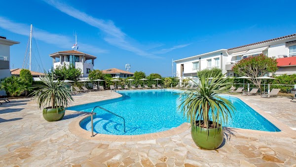 Best Western Plus Hôtel La Marina