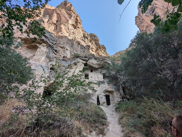 Ilhara Valley Trailhead