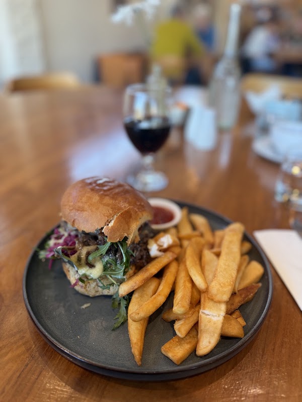 Lumberjack Cafe & Restaurant