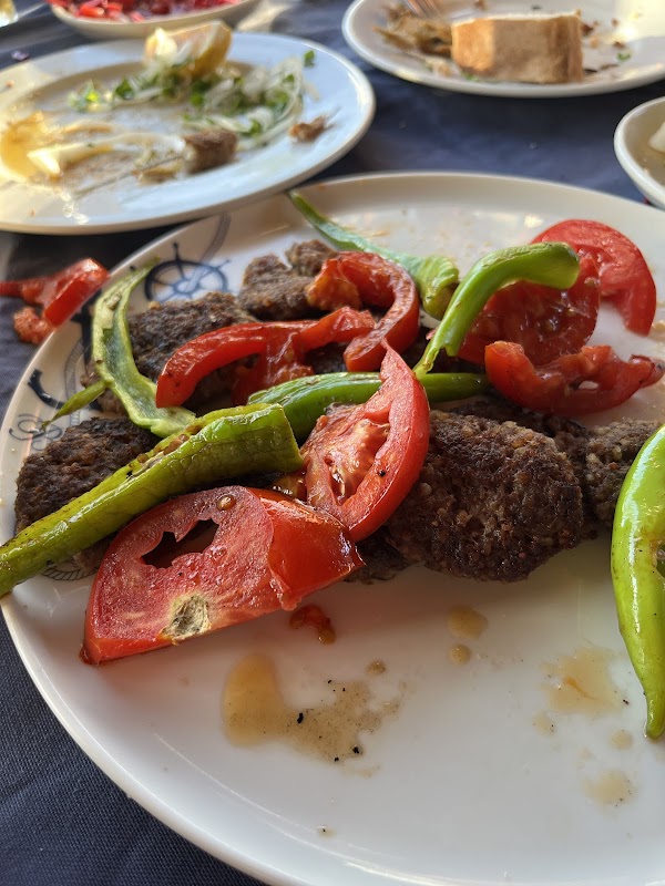 Vonalı Celal Restoran