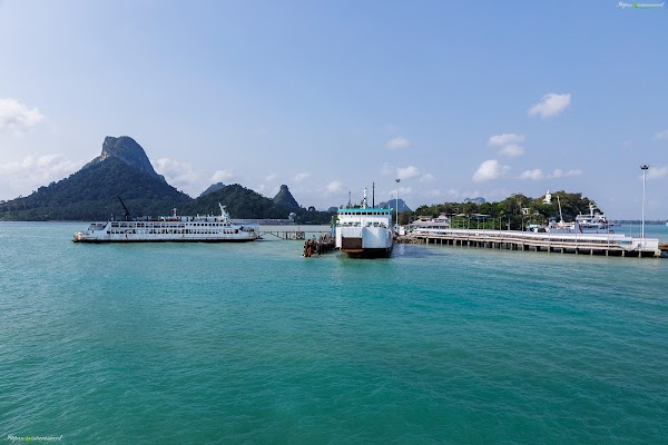 Raja Ferry Pier, Don Sak