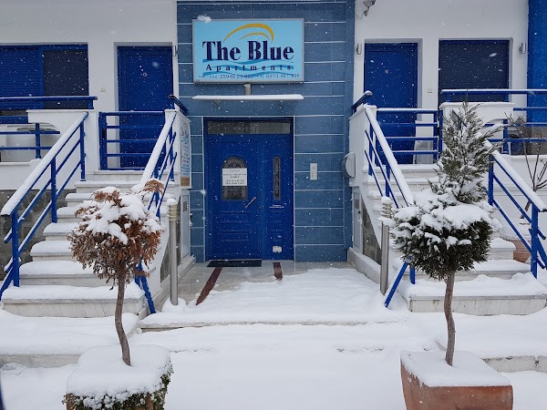 The Blue Apartments And Beach