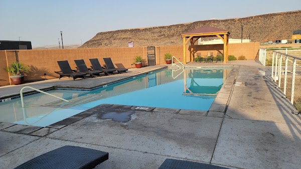 Inn on The Cliff St. George