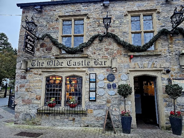 Olde Castle Seafood Bar