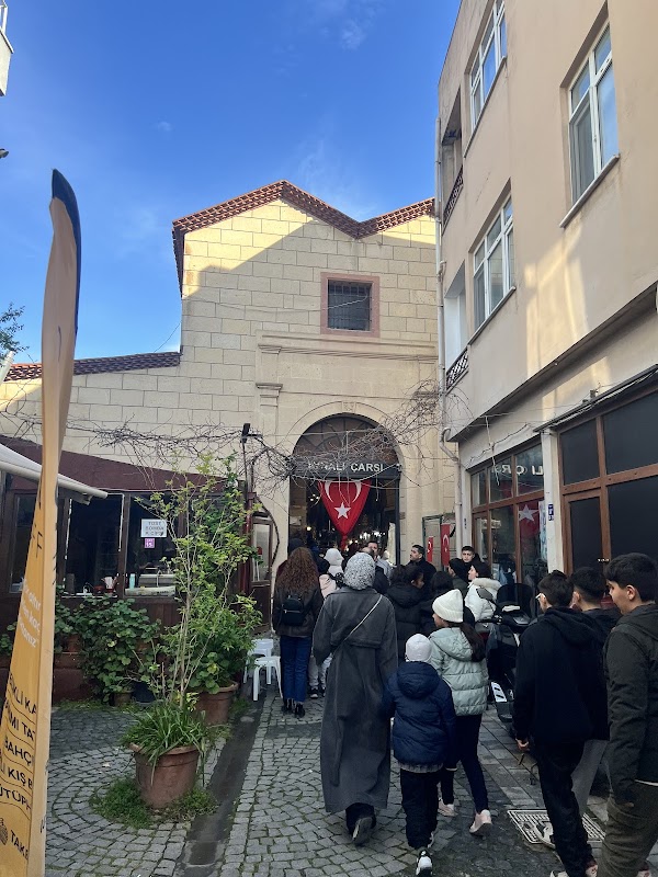 Aynalı Çarşı