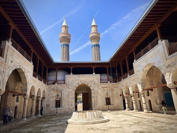 Gök Medrese