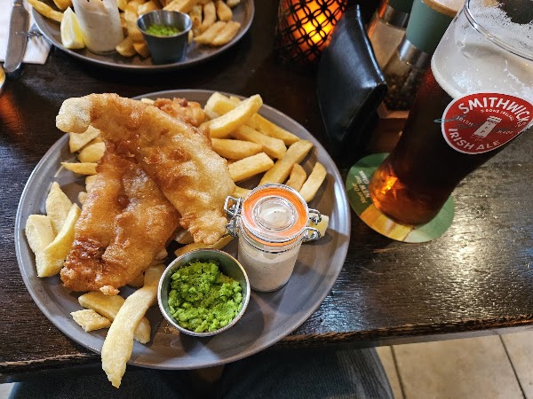 The Fleet Inn Guesthouse & Restaurant