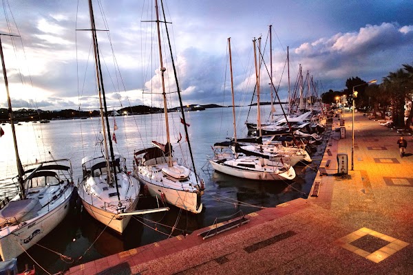 Eski Foça Marina