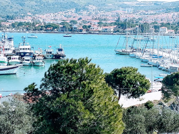 Eski Foça Marina