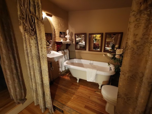 Le Mange Grenouille Restaurant/Auberge