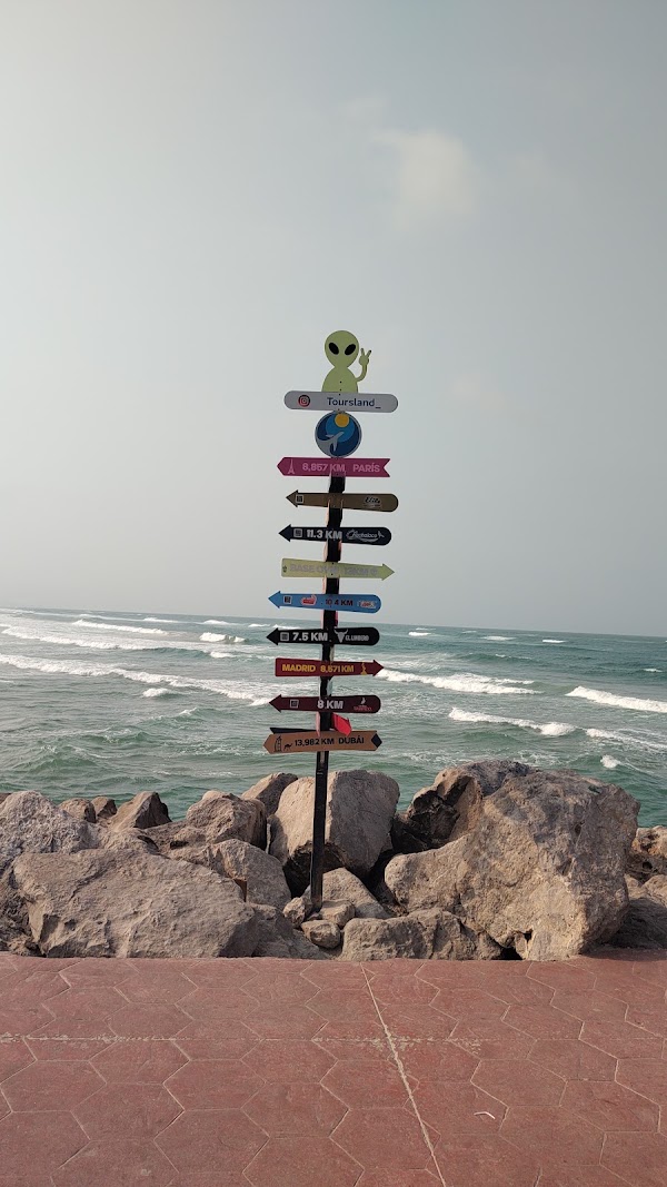 Escollera de Playa Miramar