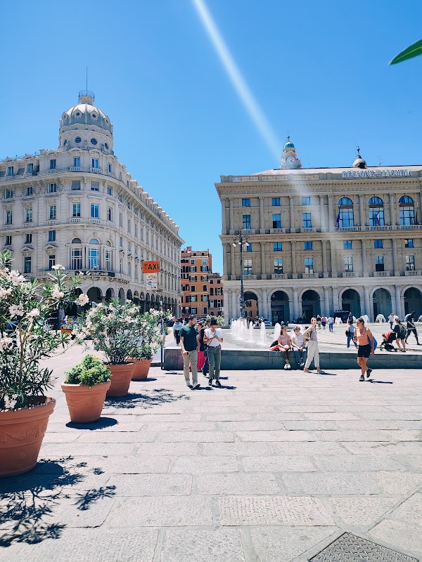 Piazza Raffaele de Ferrari