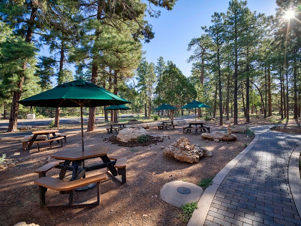 Yavapai Lodge