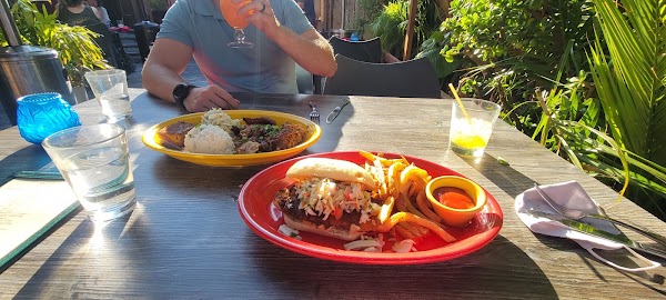 Hula's Island Grill