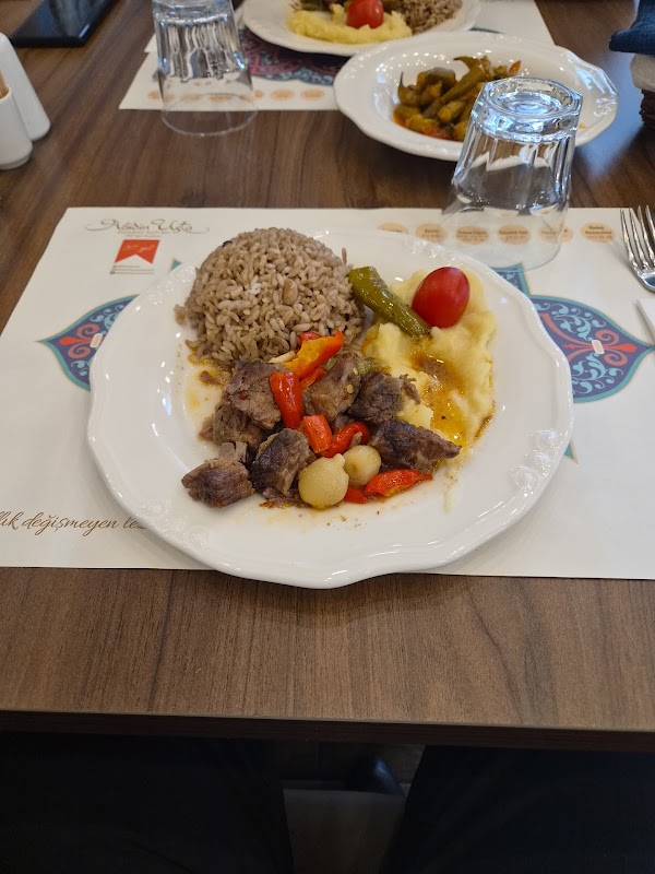 Abidin Usta Osmanlı Sofrası İstanbul Yolu Şubesi