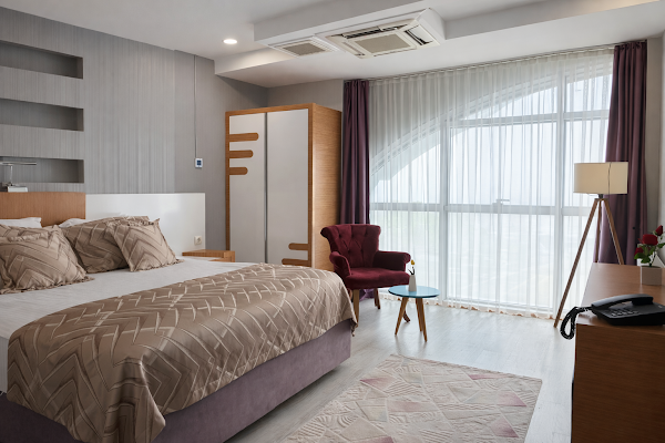 The City Walls Suit Otel
