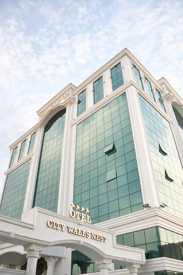 The City Walls Suit Otel