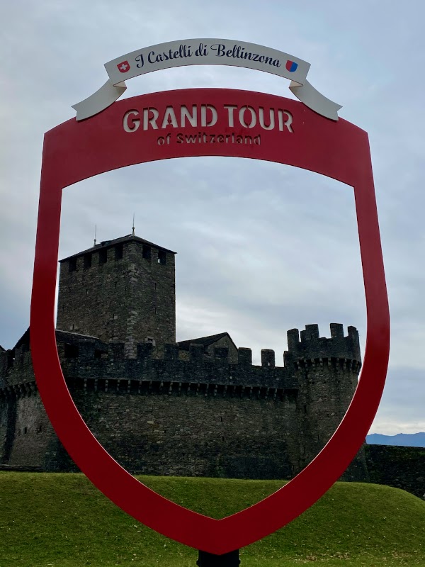 Grand Tour of Switzerland - Photo Spot Bellinzona