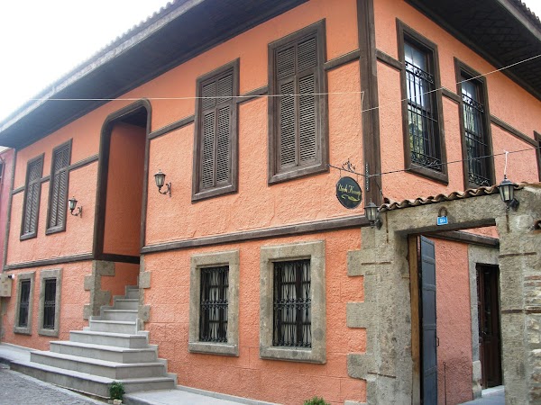 Uşak Konağı
