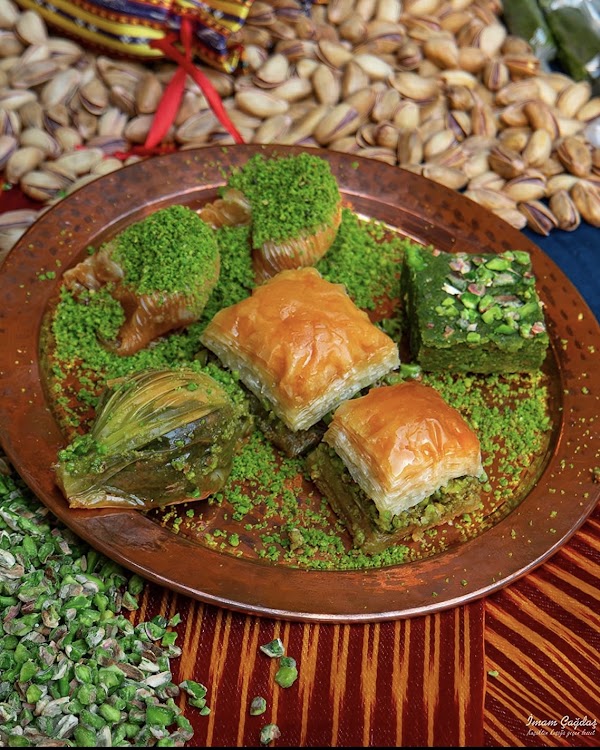 İmam Çağdaş Kebap Ve Baklava Salonu