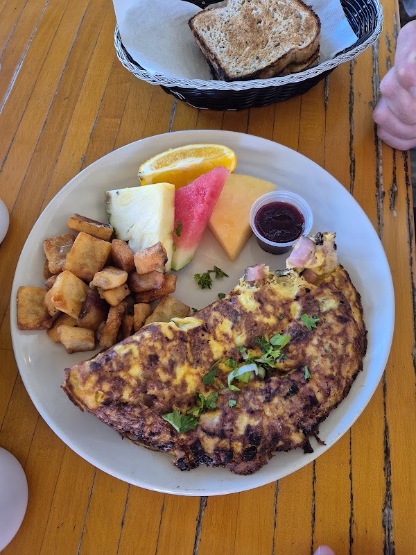 L'Orange Bistro