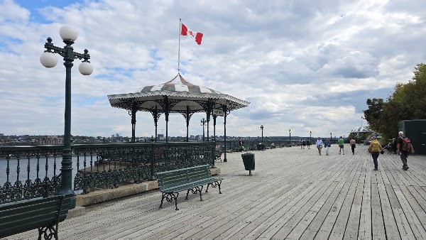 Terrasse Dufferin - Lieu historique national des Forts-et-Châteaux-St-Louis