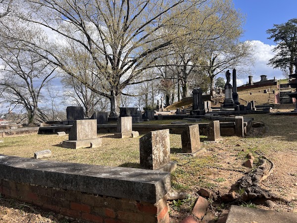 Myrtle Hill Cemetery