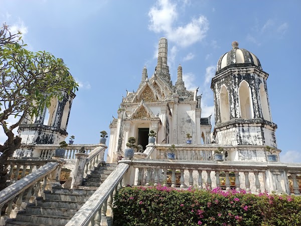 Phra Nakhon Khiri Historical Park (Khao Wang)