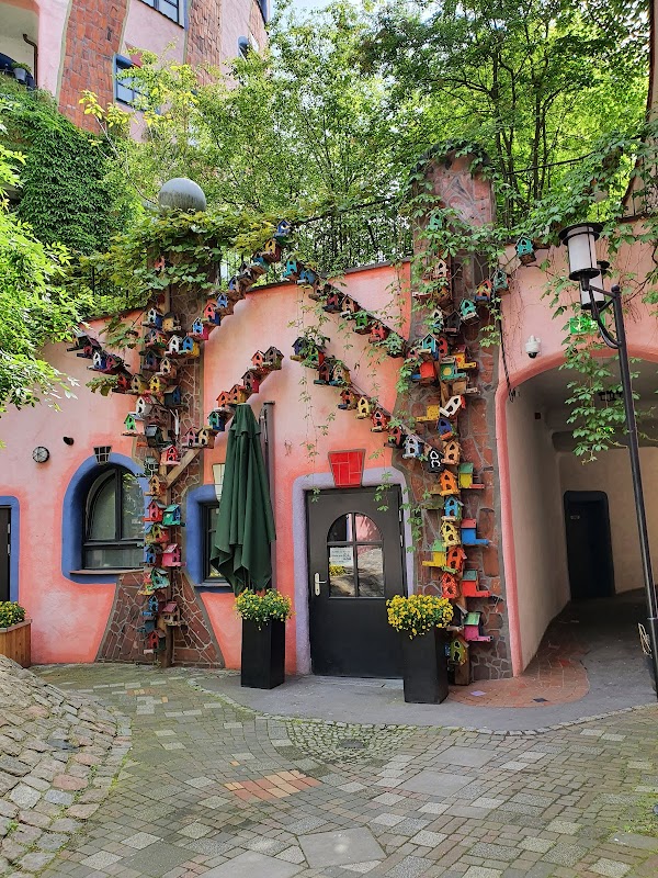 Hundertwassers "Grüne Zitadelle" von Magdeburg