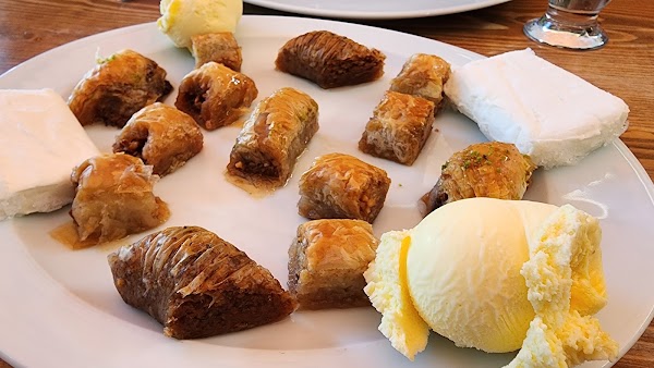 Hiera Restaurant Coffee & Tea House ( Reservation Only ) 히에라 레스토랑 커피 & 티 하우스