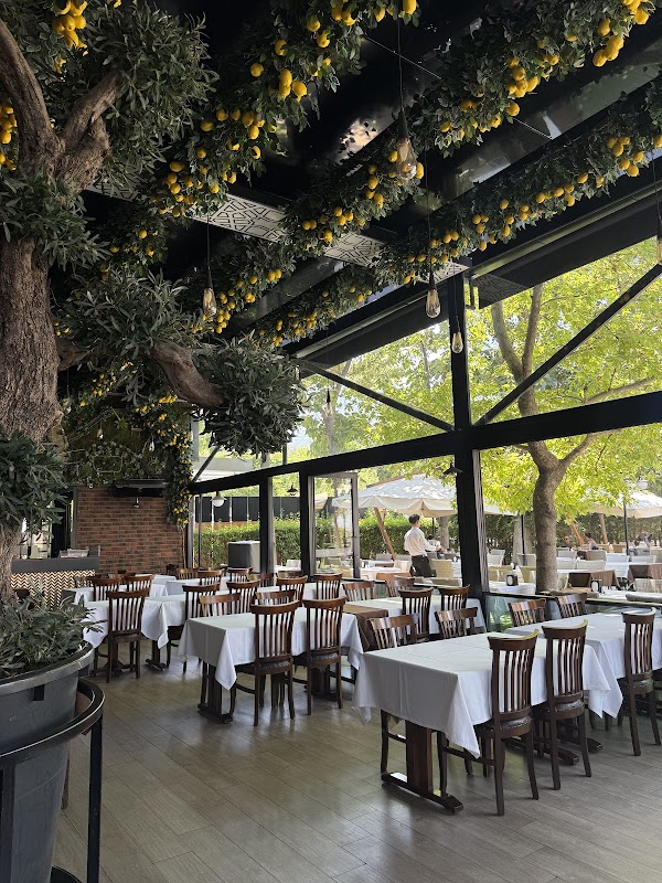 Garson Şükrü Aile Restaurant
