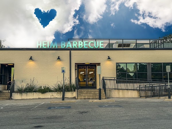 Heim Barbecue on the River
