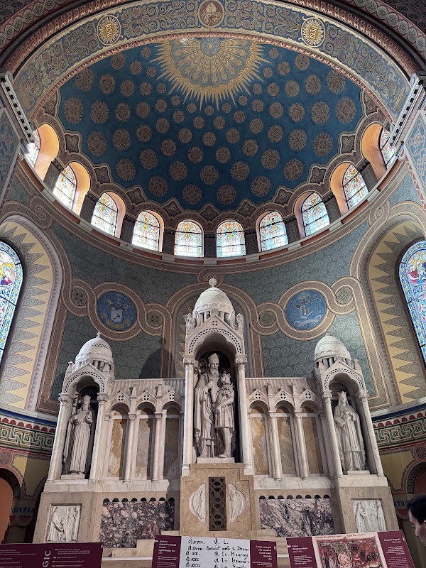 Votive church