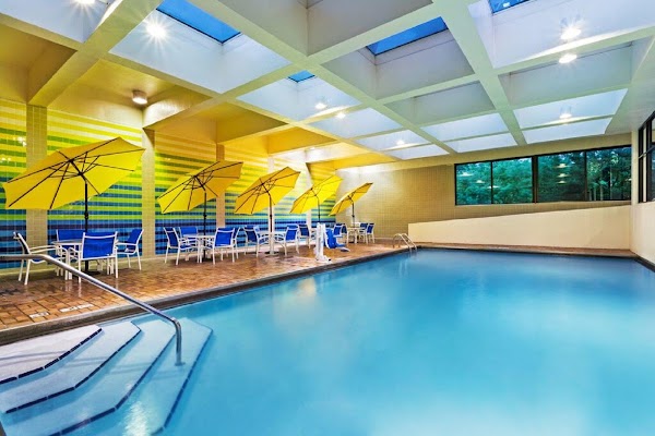 Crowne Plaza Knoxville Downtown University by IHG