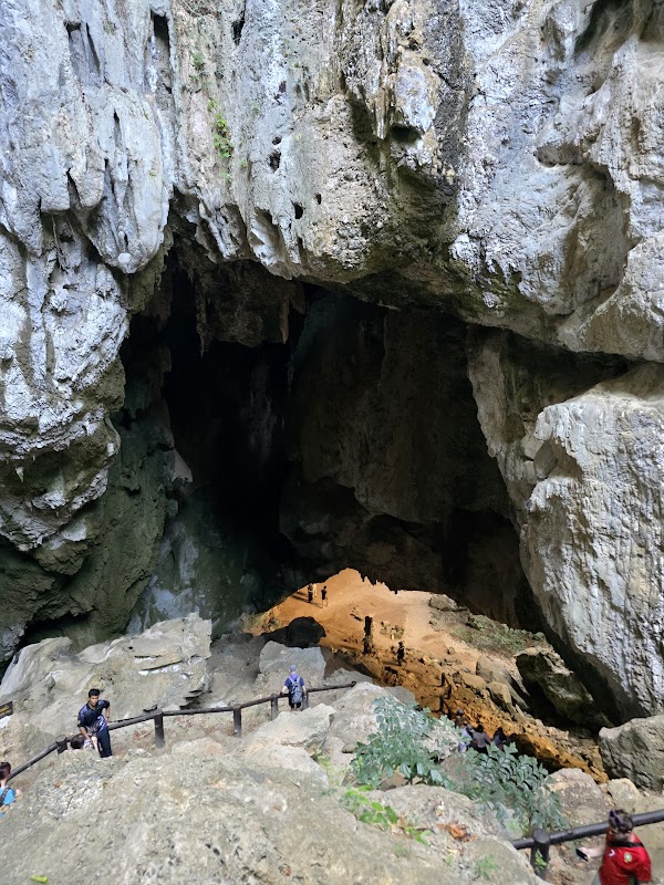 Phraya Nakhon Cave