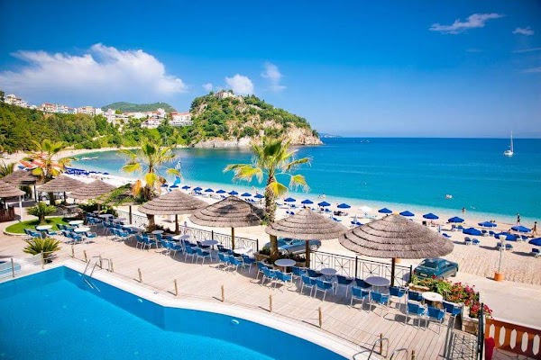 Valtos Beach Hotel