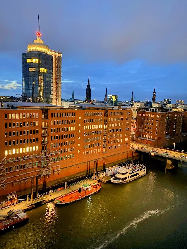 Elbphilharmonie Plaza