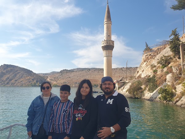 Halfeti Rum Kale Uygun Fiyata Tekne Turu Mehmet Kaptan