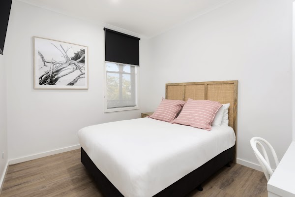 Grand Terminus Hotel Bairnsdale