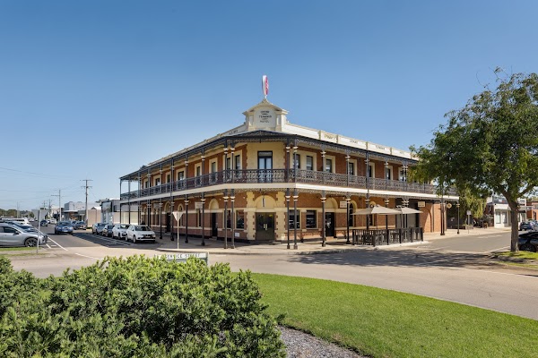 Grand Terminus Hotel Bairnsdale