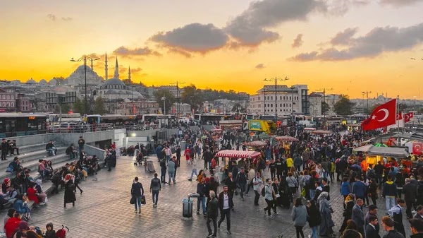 Eminonu Square
